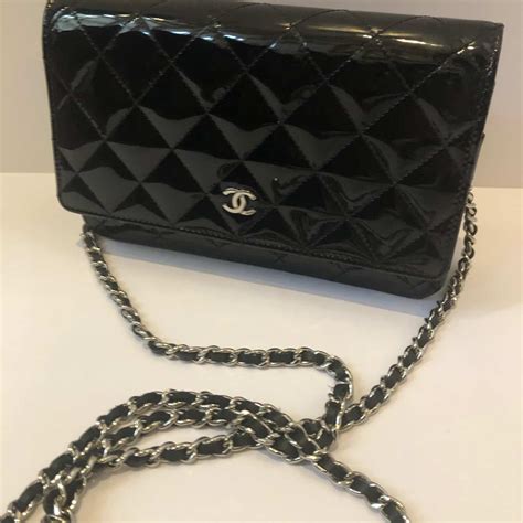 chanel boy wallet on chain patent